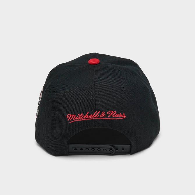 Mitchell & Ness NBA Chicago Bulls Patch Overload Snapback Hat商品第4张图片规格展示