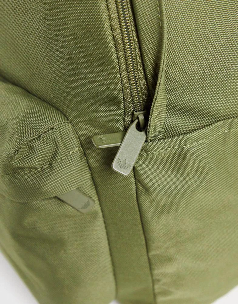 商品Adidas|adidas Originals adicolor Trefoil backpack in focus olive,价格¥175,第3张图片详细描述