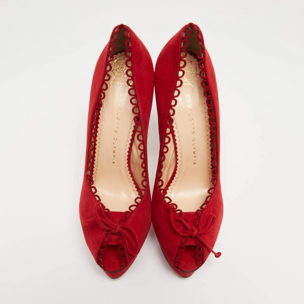 商品Charlotte Olympia|Charlotte Olympia Red Suede Daphne Scalloped Trim Peep Toe Platform Pumps Size 40.5,价格¥2521,第3张图片详细描述