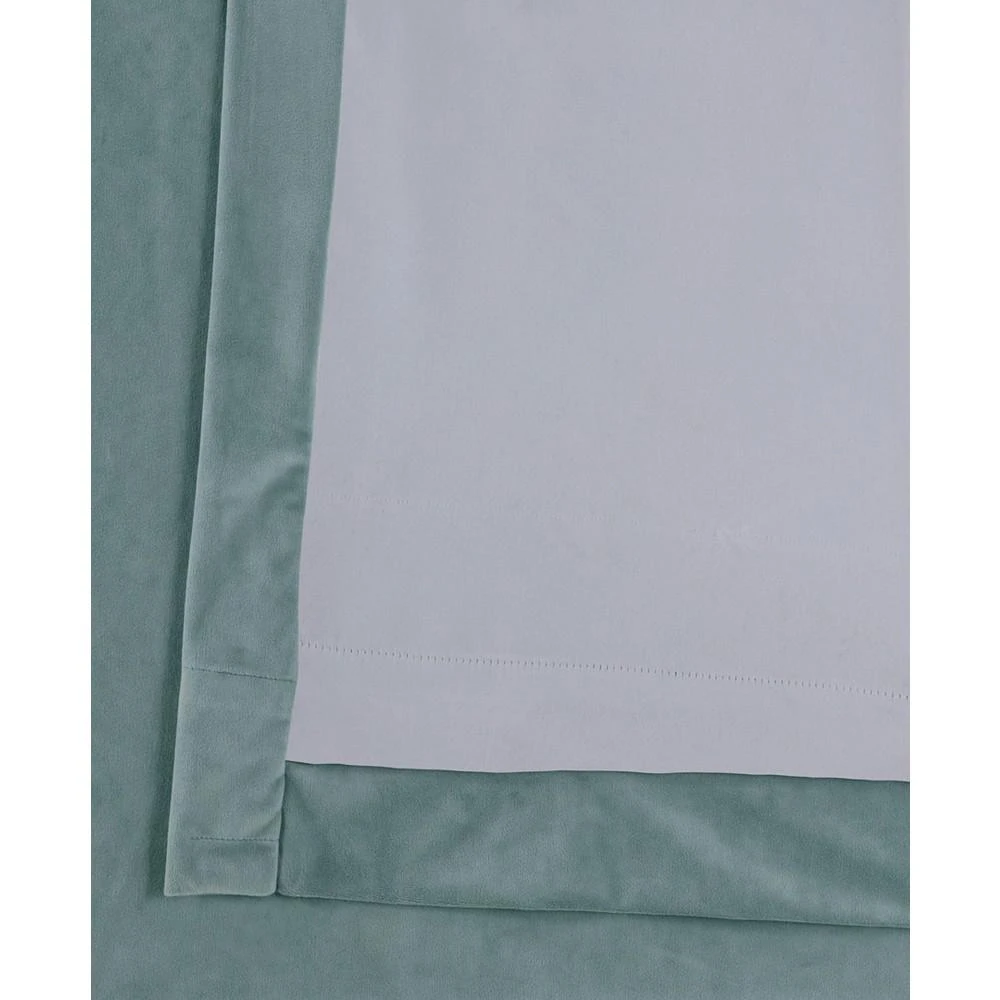 Signature Blackout Velvet Panel 商品