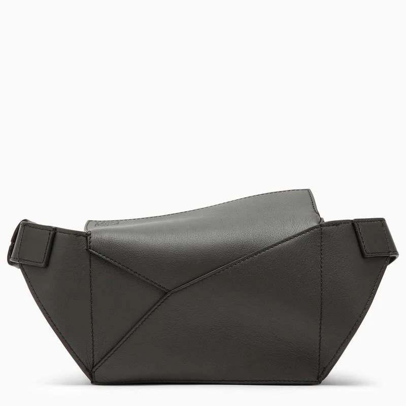 商品Loewe|Mini Puzzle bumbag in dark grey leather,价格¥14043,第4张图片详细描述