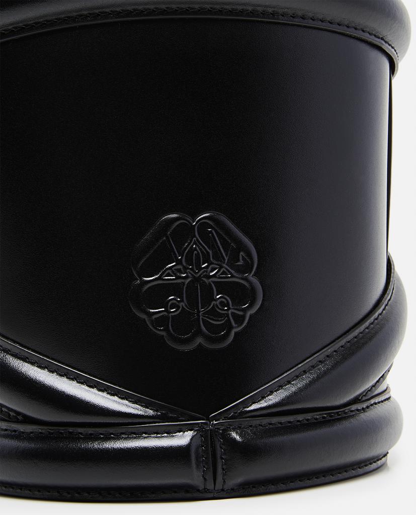 商品Alexander McQueen|THE CURVE SMALL BUCKET BAG,价格¥8707,第5张图片详细描述