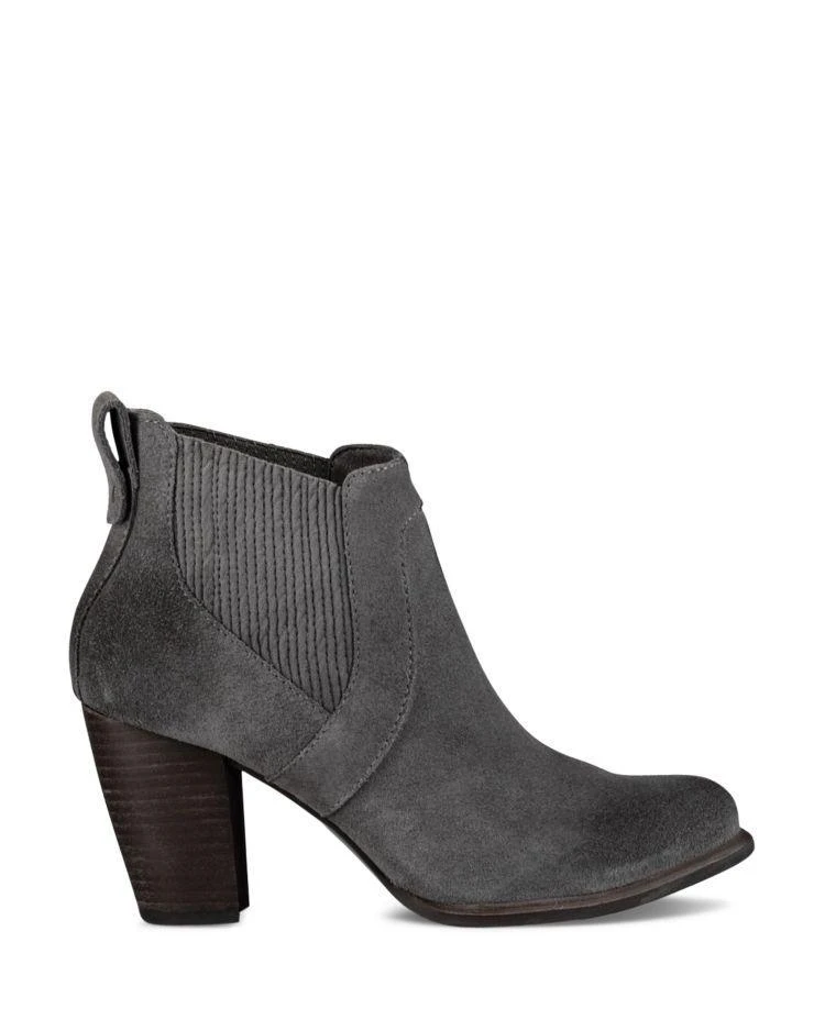 商品UGG|Women's Cobie Leather Block Heel Booties,价格¥1460,第2张图片详细描述