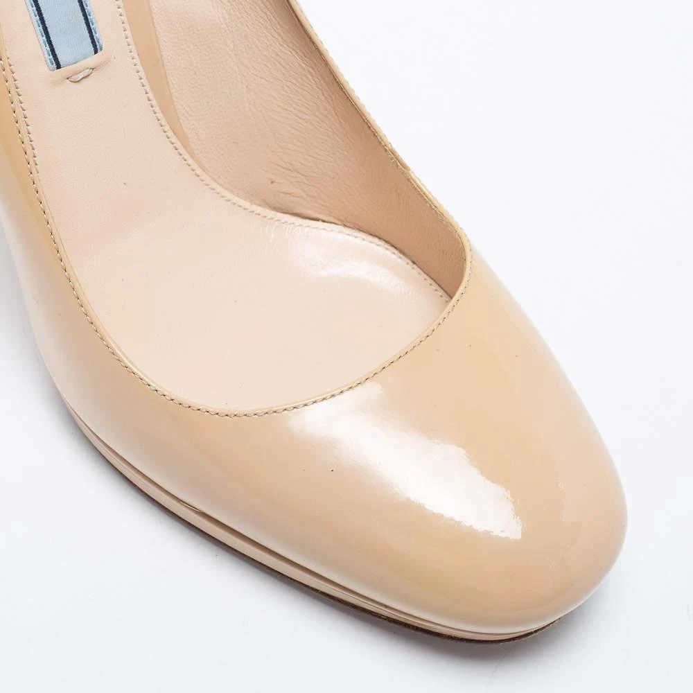 Prada Beige Patent Leather Platform Pumps Size 38 商品
