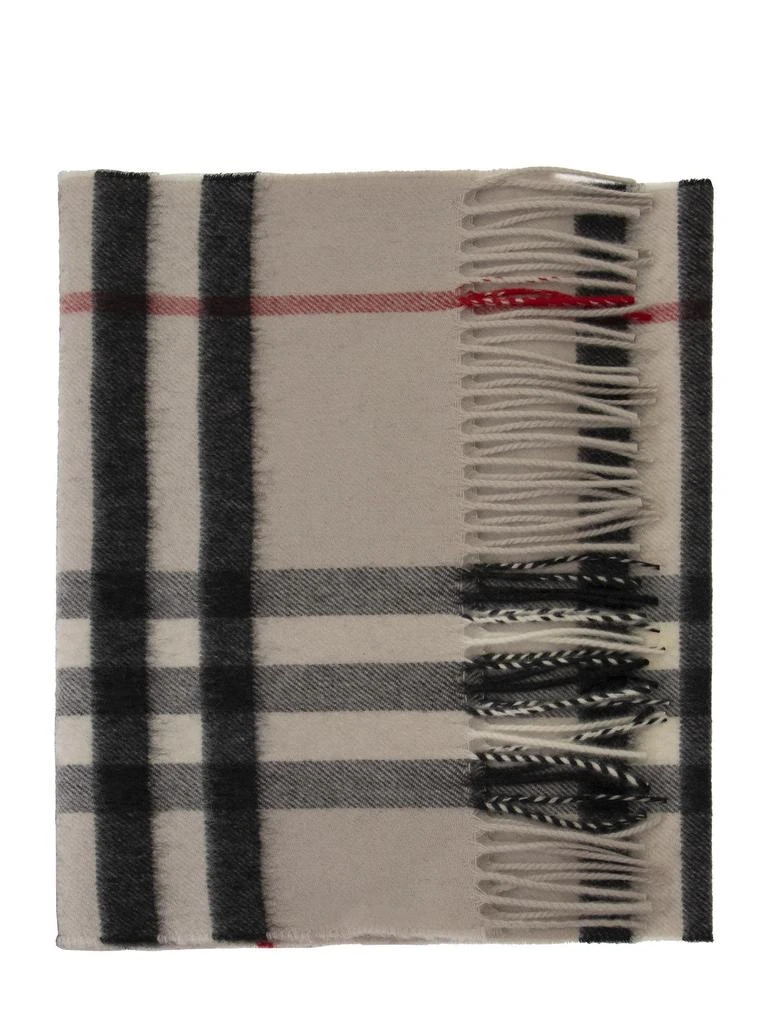 商品Burberry|Burberry The Classic Check Cashmere Scarf,价格¥2711,第2张图片详细描述