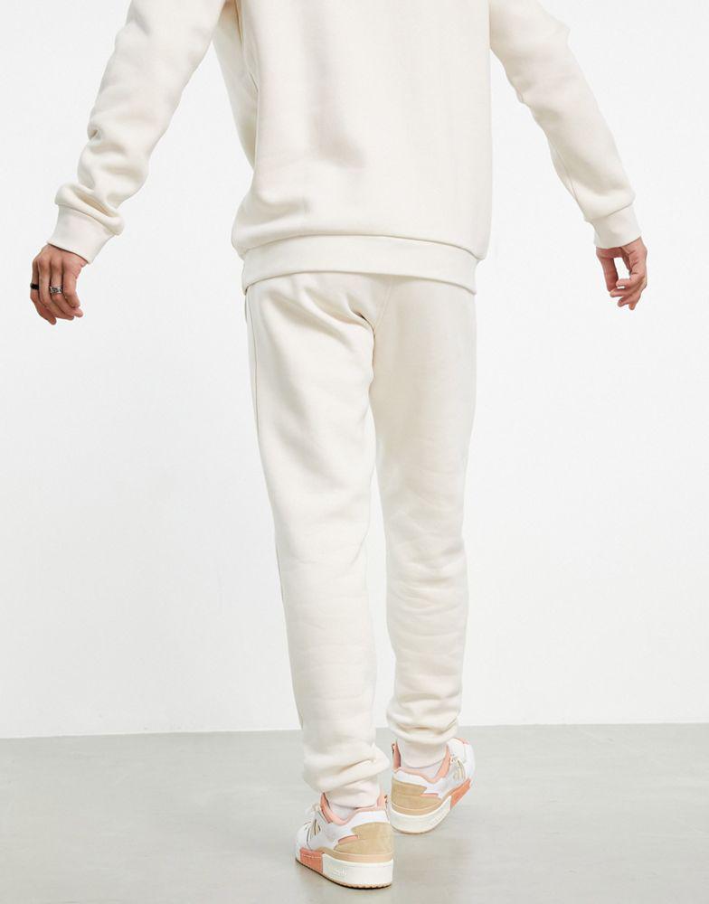adidas Originals Essentials joggers in wonder white商品第2张图片规格展示