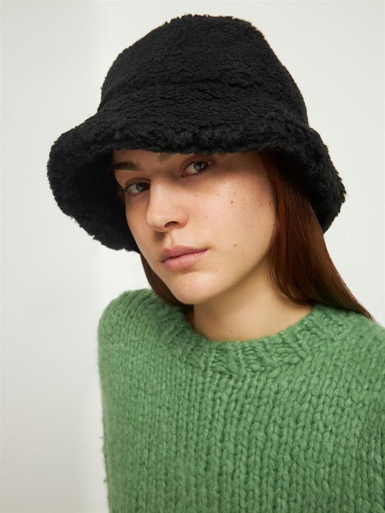 商品STAND STUDIO|Wera Faux Fur Bucket Hat,价格¥676,第1张图片
