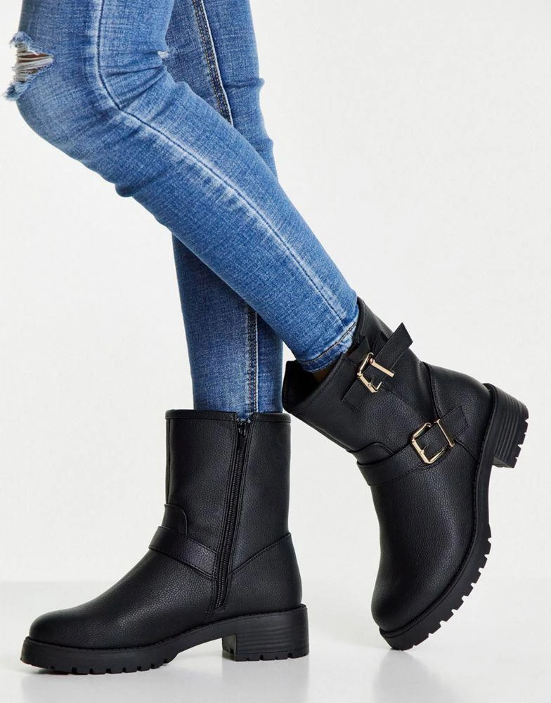 商品ASOS|ASOS DESIGN Amber pull on hiker boots in black,价格¥211,第4张图片详细描述