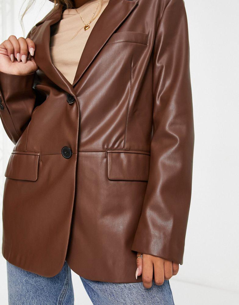 Bershka oversized faux leather blazer in brown商品第3张图片规格展示
