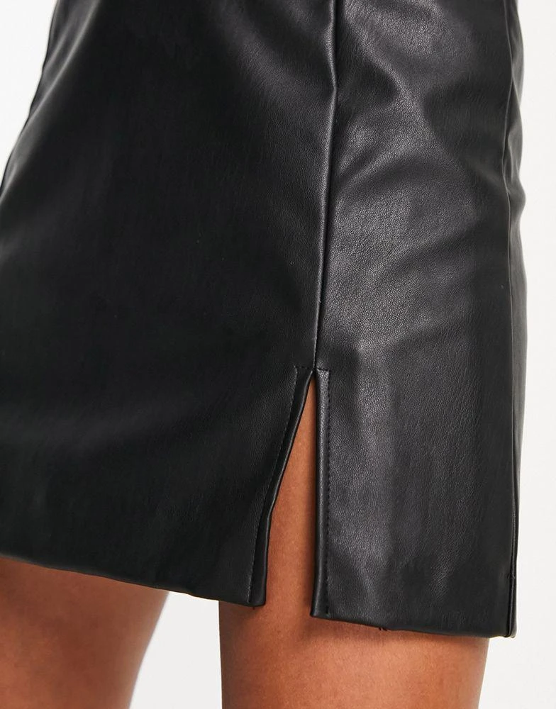 商品New Look Petite|New Look Petite faux leather side split mini skirt in black,价格¥118,第3张图片详细描述