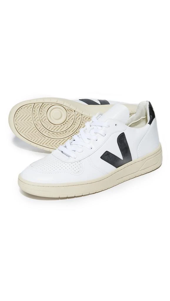 Veja V-10 Leather Sneakers 商品