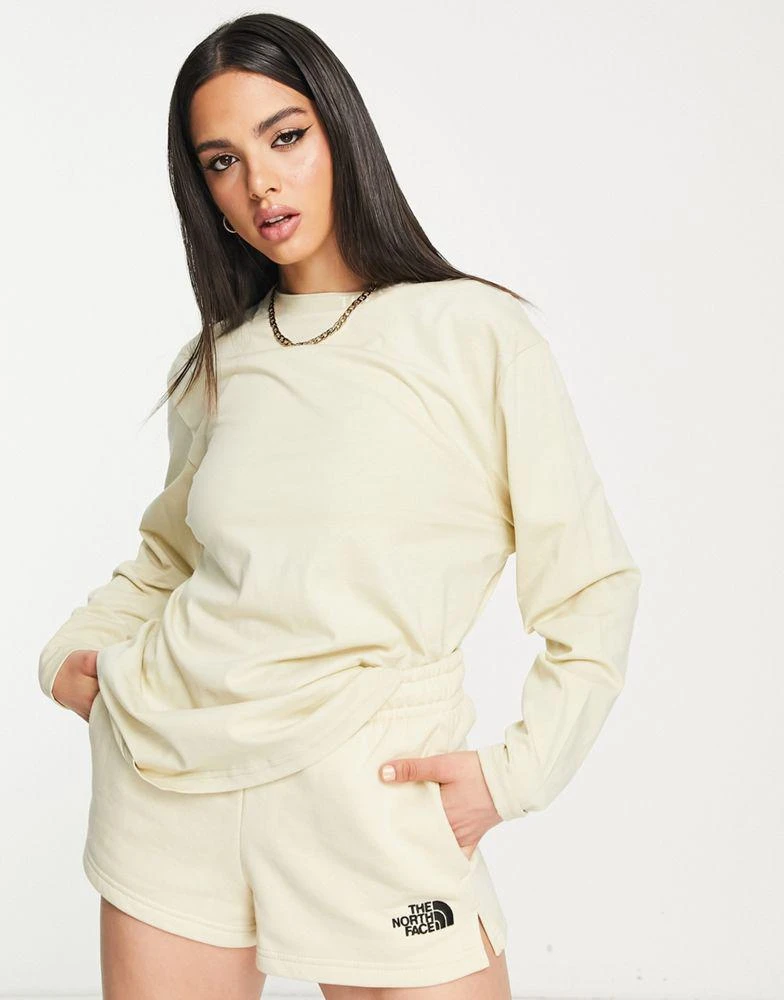 商品The North Face|The North Face Zumu long sleeve t-shirt in beige,价格¥261,第2张图片详细描述