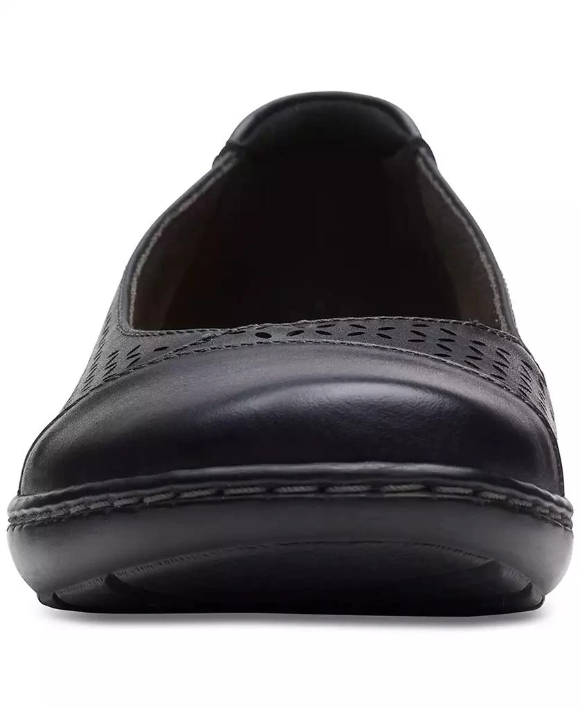 商品Clarks|Women's Cora Iris Slip-On Flats,价格¥678,第3张图片详细描述