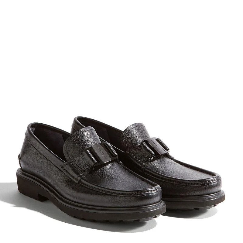 商品Salvatore Ferragamo|Salvatore Ferragamo 菲拉格慕 男士黑色VARA扣饰休闲乐福鞋 02-9390-673838,价格¥6022,第2张图片详细描述
