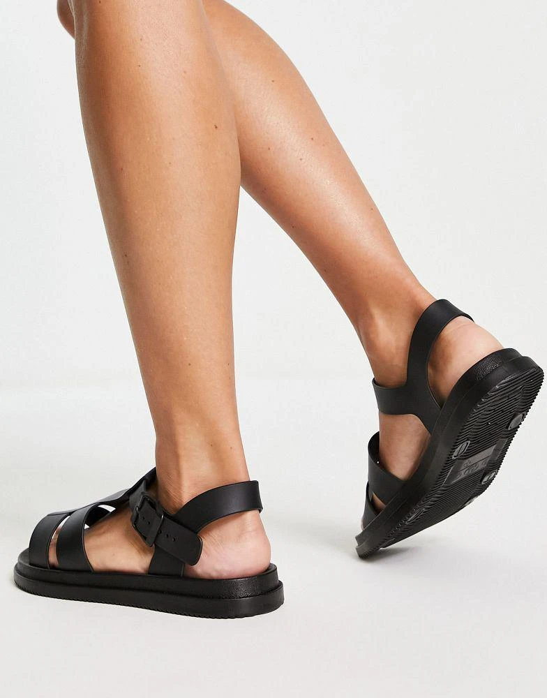 商品Hugo Boss|London Rebel chunky jelly sandals in black,价格¥133,第2张图片详细描述
