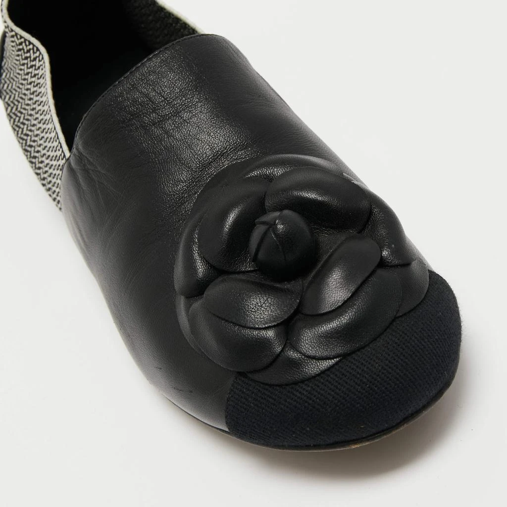 Chanel Two Tone Leather and Elastic Cap Toe Camellia Flower Ballet Flats Size 37 商品