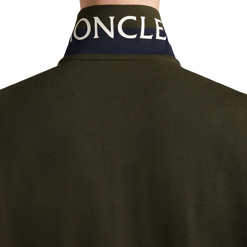 商品Moncler|【预售3-7天��】Moncler/蒙克莱 22年秋冬新款 男士军绿色纯棉短袖polo衫H20918A705108455695N,价格¥2118,第6张图片详细描述