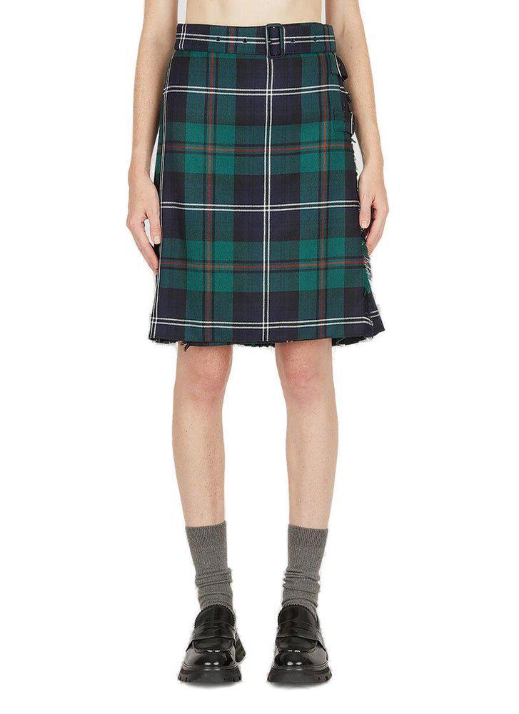 商品Burberry|Burberry Checked Buckle Detailed Frayed Edge Mini Skirt,价格¥7172-¥9495,第1张图片
