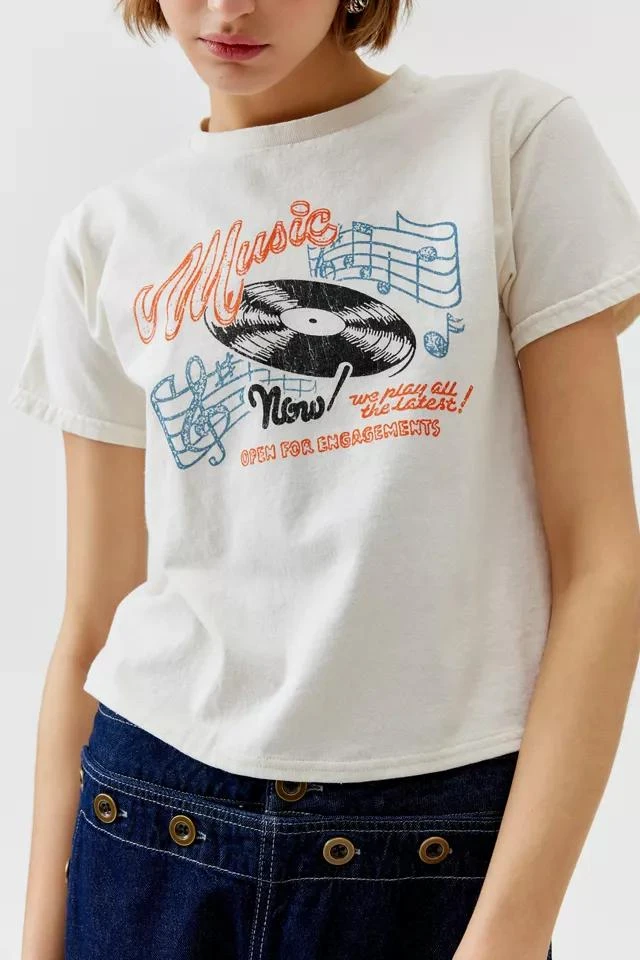 商品Urban Outfitters|New Music Record Baby Tee,价格¥295,第3张图片详细描述