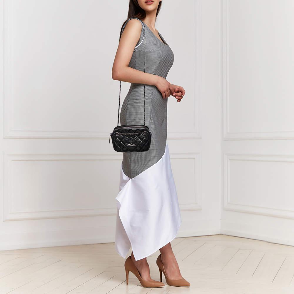 Chanel Black Quilted Leather CC Ballerine Camera Bag商品第2张图片规格展示