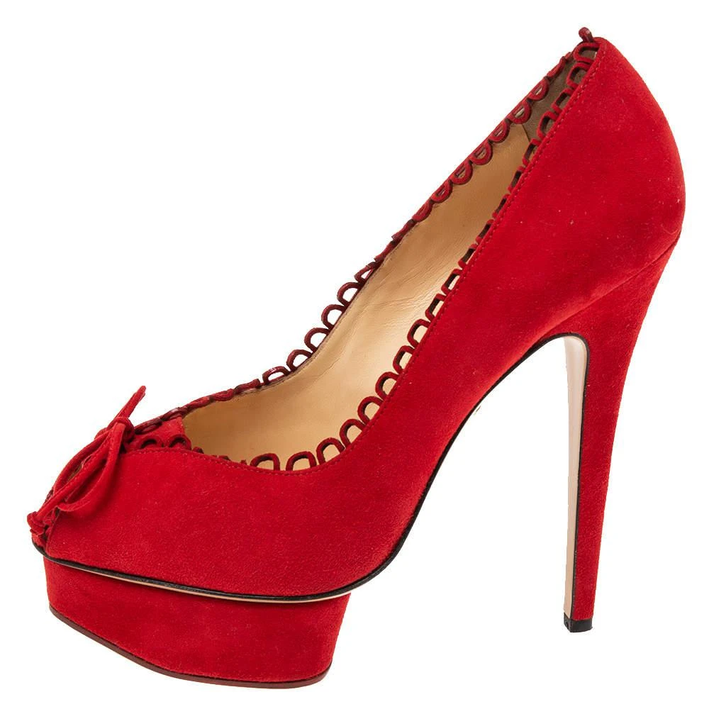 商品Charlotte Olympia|Charlotte Olympia Red Suede Daphne Scalloped Platform Pumps Size 40,价格¥3171,第2张图片详细描述