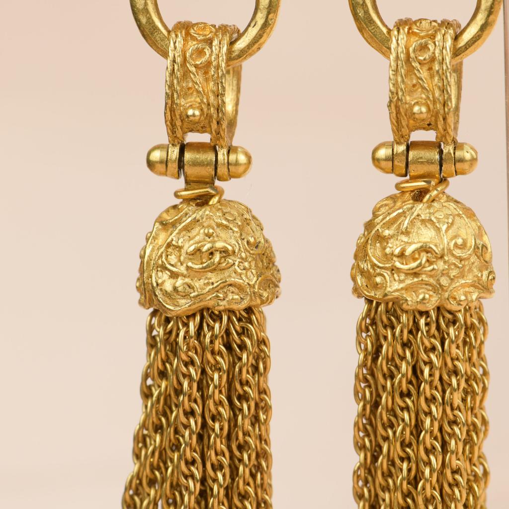Chanel Vintage 1994 Gold Plated Pearl Fringe Tassel Dangle Clip On Earrings商品第8张图片规格展示
