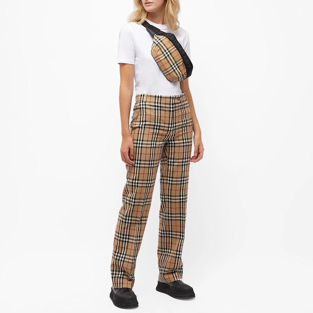 Burberry Checked Bumbag 商品