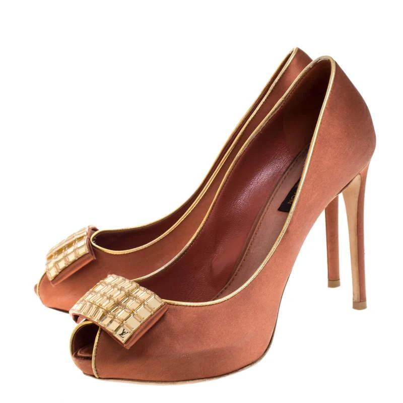商品[二手商品] Louis Vuitton|Louis Vuitton Bronze Satin Music Hall Open Toe Pumps Size 38,价格¥2236,第4张图片详细描述