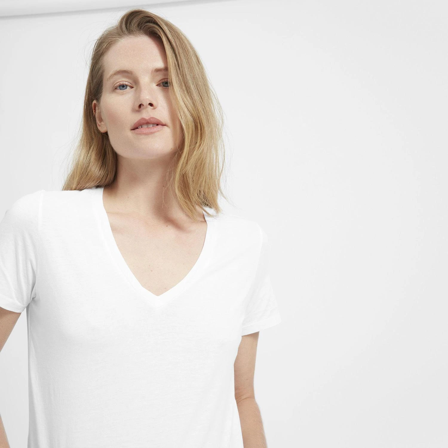 商品Everlane|纯棉V领T恤,价格¥134-¥149,第2张图片详细描述