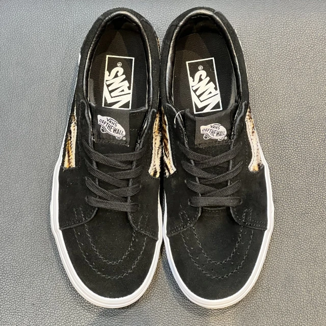 【韩国直邮|包邮包税】万斯[VANS] Sk8-Low # Soft Suede # 男女共用 运动鞋 # black/tiger (VN0A4UUKB0I) 商品