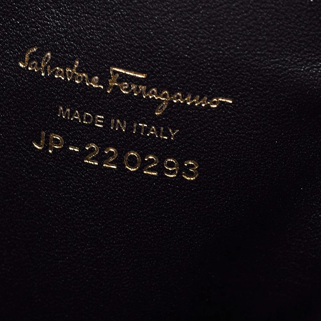 Salvatore Ferragamo Multicolor Leather Vara Bow Smartphone Holder 商品