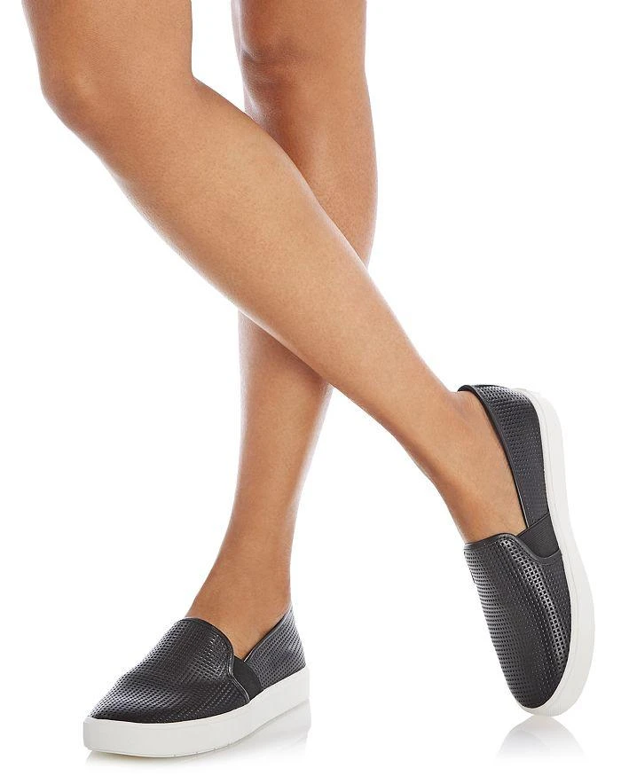 商品Vince|Flat Blair 5 Slip On Sneakers 休闲鞋,价格¥1177,第2张图片详细描述