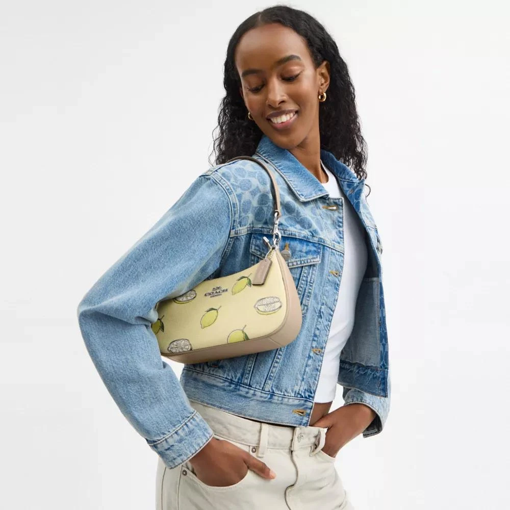 商品Coach|Teri Shoulder Bag With Lemon Print,价格¥1632,第2张图片详细描述