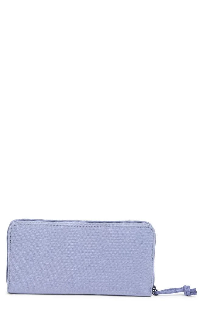 商品Tommy Hilfiger|Lara II Zip Around Wallet,价格¥127,第2张图片详细描述