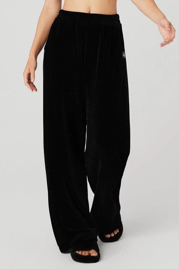 商品Alo|Chenille High-Waist Wide Leg Chalet Pant - Black,价格¥810,第1张图片