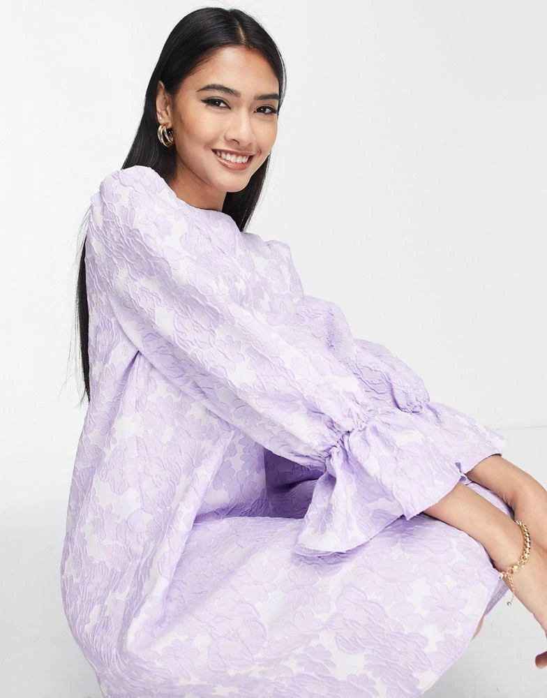 商品ASOS|ASOS DESIGN swing mini dress with frill cuff in purple floral jacquard,价格¥195,第3张图片详细描述