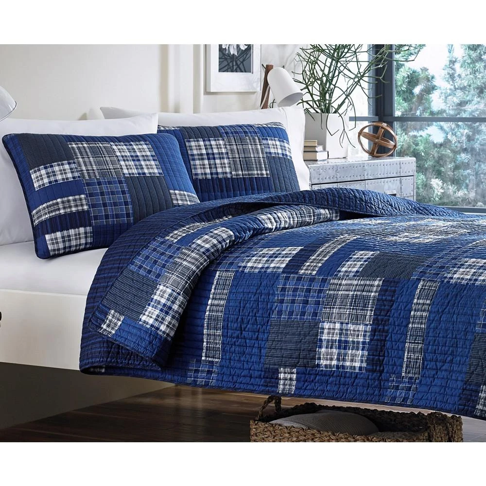 商品Eddie Bauer|Eastmont Navy Reversible 3-Piece King Quilt Set,价格¥1742,第2张图片详细描述