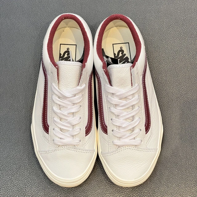 【韩国直邮|包邮包税】万斯[VANS] Style 36 # VINTAGE SPORT # 男女共用 运动鞋 # tawny port/true white (VN0A54F676N) 商品