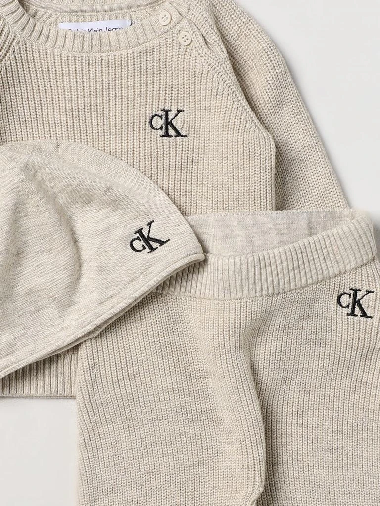 商品Calvin Klein|Calvin Klein Jeans jumpsuit for baby,价格¥621,第3张图片详细描述