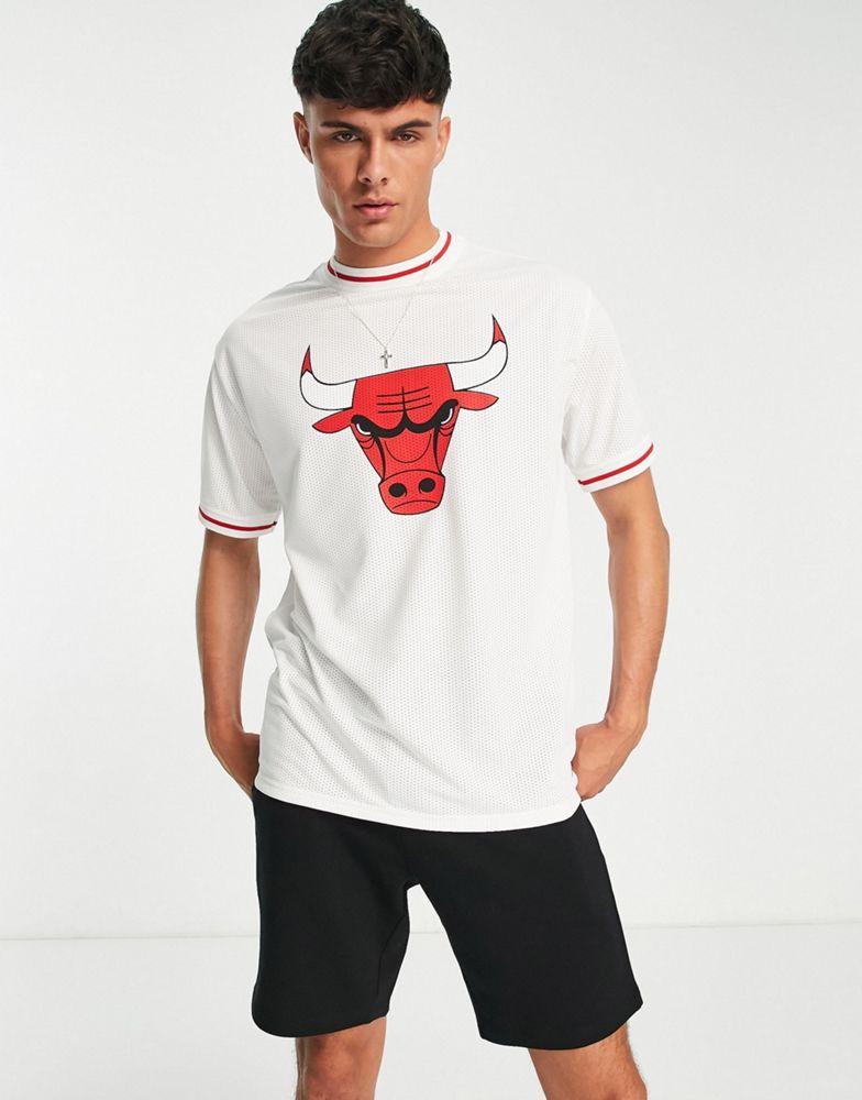 New Era Chicago Bulls mesh applique t-shirt in white商品第4张图片规格展示