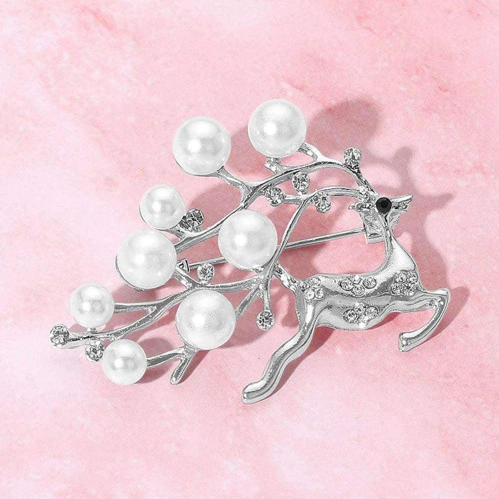 商品FASHNZFAB|Pearl Accented Christmas Metal Rudolph Pin Brooch,价格¥224,第1张图片