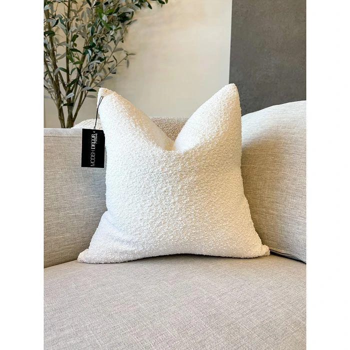 商品Modish Decor Pillows|Bouclé Decorative Pillow Cover, 24" x 24",价格¥598,第2张图片详细描述