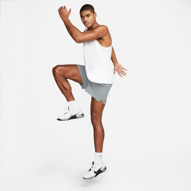 商品NIKE|Men's Nike Unlimited Dri-FIT 5" Unlined Versatile Shorts,价格¥439,第2张图片详细描述