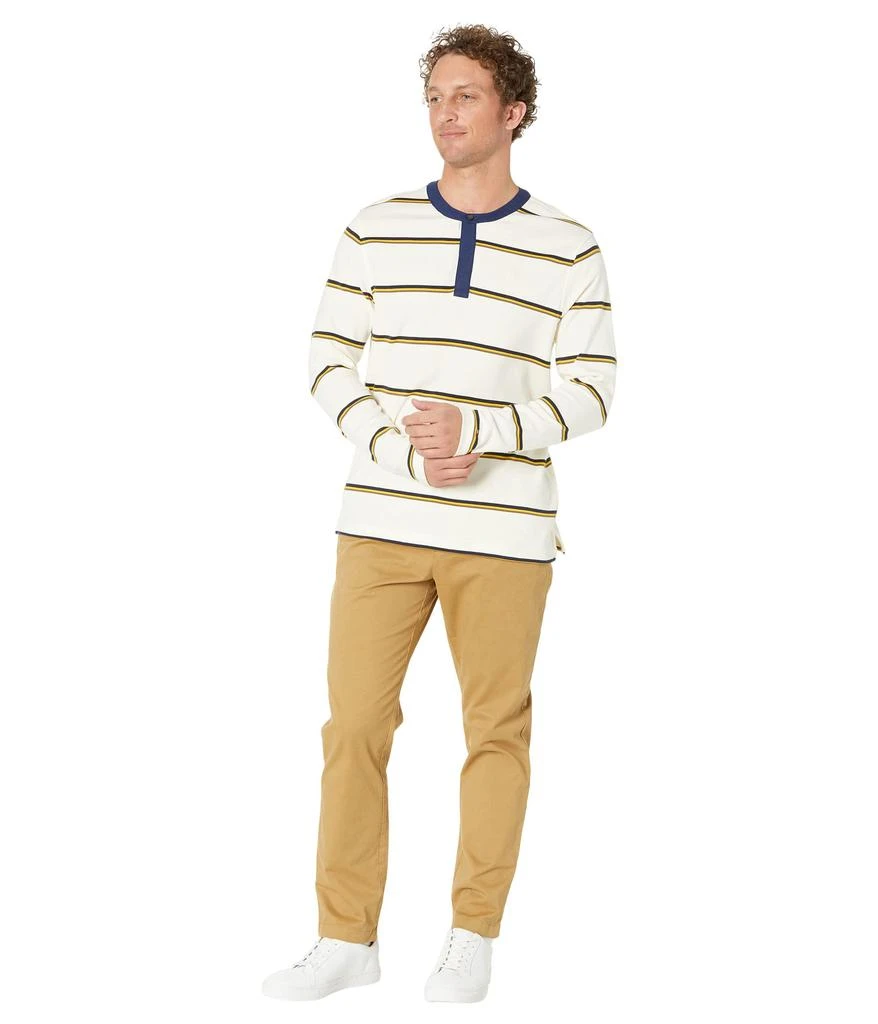 商品Tommy Hilfiger|Long Sleeve Henley Shirt in Custom Fit,价格¥292,第4张图片详细描述