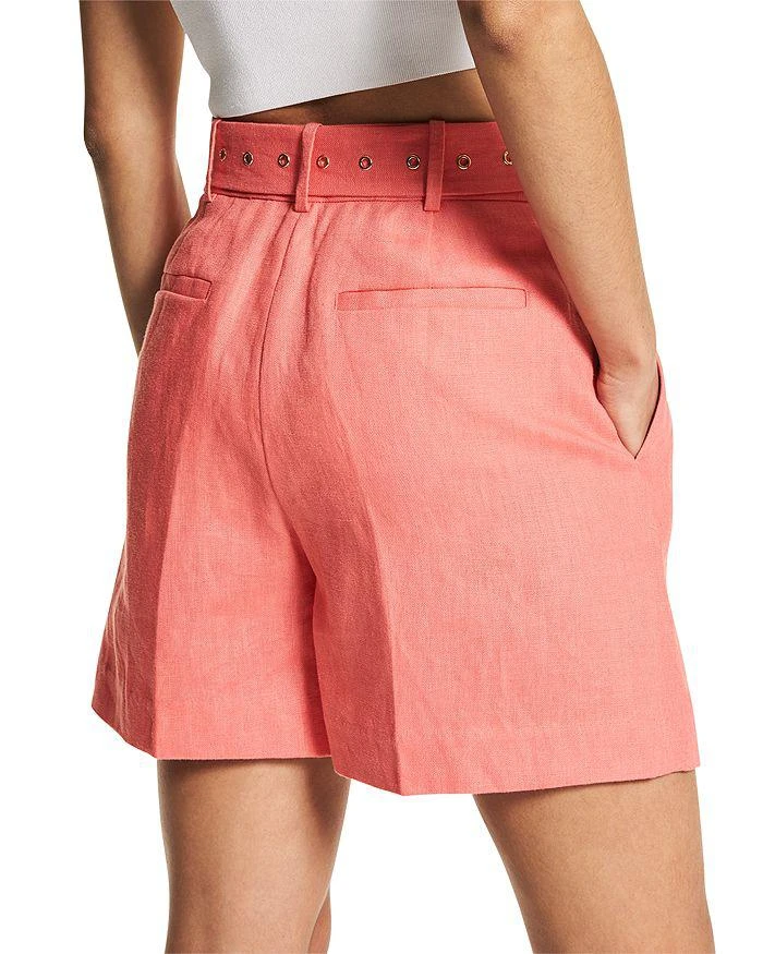 商品Michael Kors|Belted Pleated Shorts,价格¥311,第2张图片详细描述
