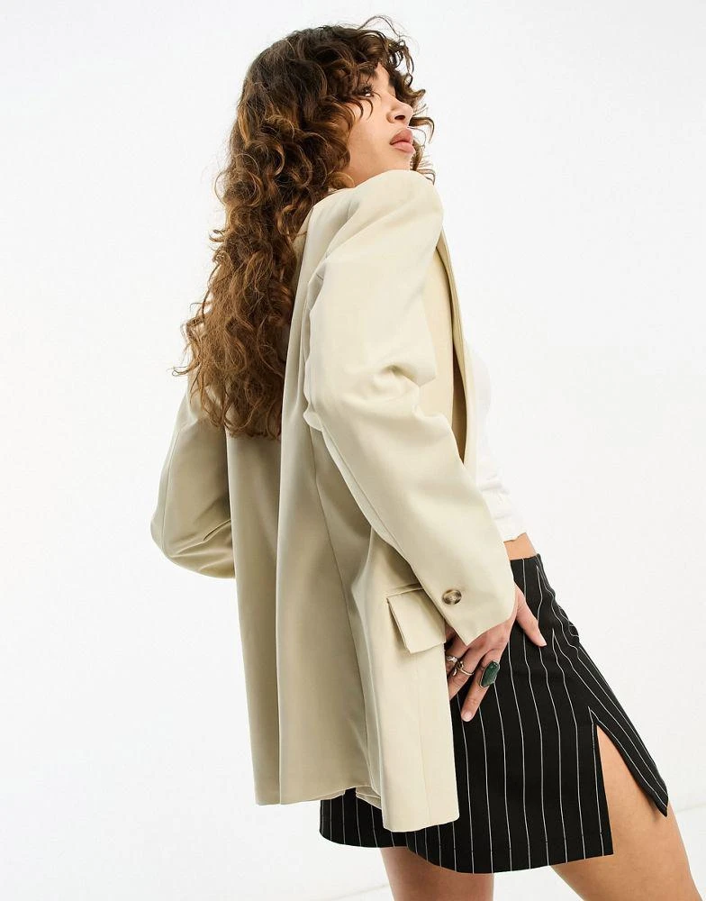 商品Bershka|Bershka oversized blazer in sand,价格¥318,第3张图片详细描述