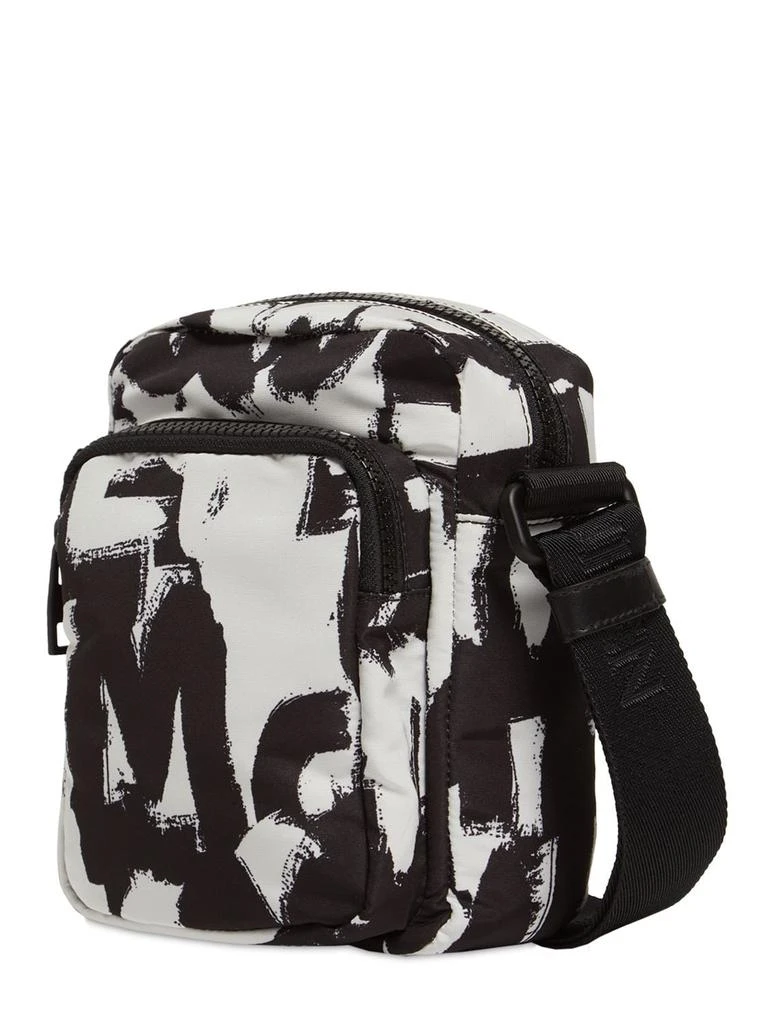 商品Alexander McQueen|Logo Print Mini Nylon Messenger Bag,价格¥5583,第2张图片详细描述