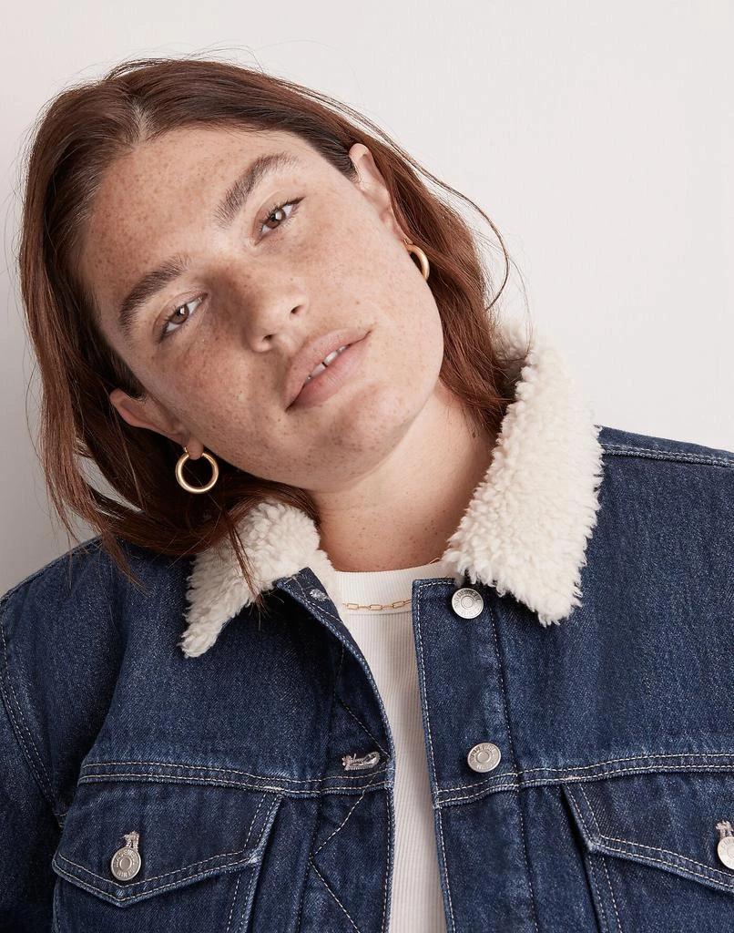 商品Madewell|The Plus Cropped Oversized Trucker Jean Jacket: Sherpa Collar Edition,价格¥956,第4张图片详细描述