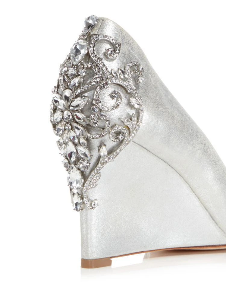 商品Badgley Mischka|Meagan Metallic Suede Embellished Half d'Orsay Peep Toe Wedge Pumps,价格¥635,第5张图片详细描述