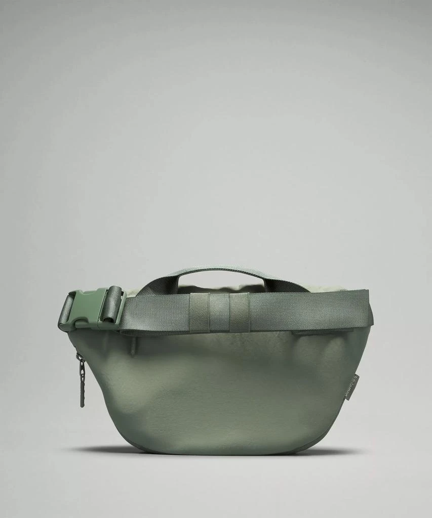 Curved Crossbody Bag 3L 商品